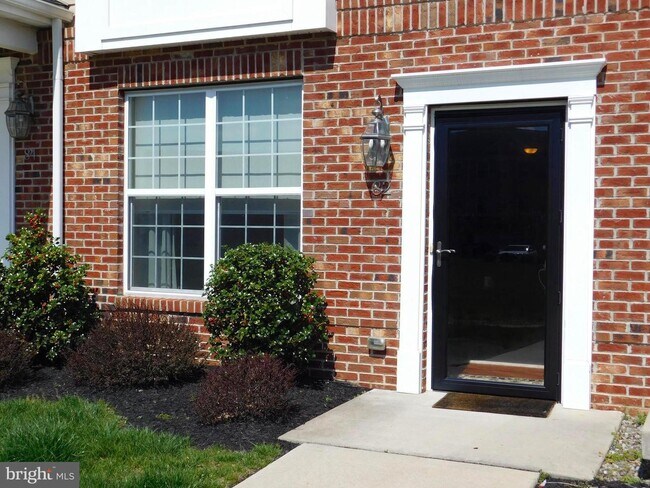 Building Photo - 82 Riverwalk Blvd