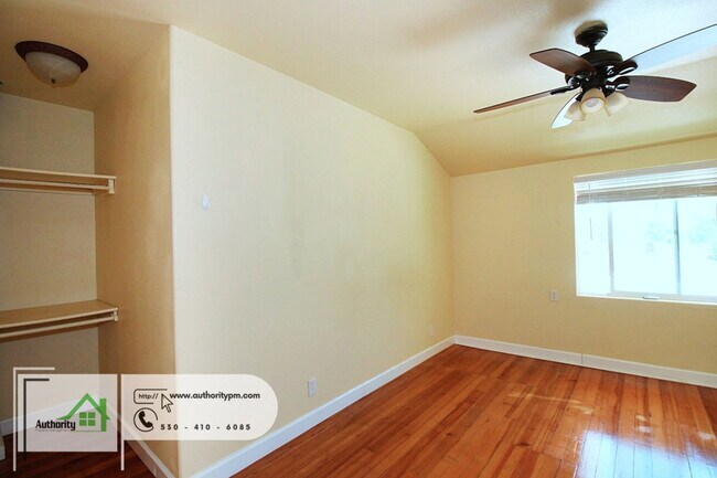 Building Photo - 2391 Placer St