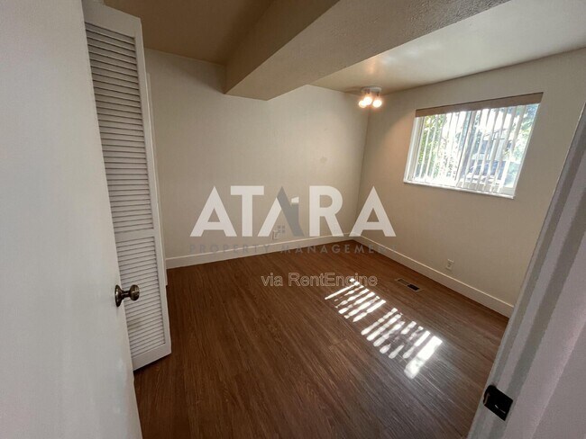 Building Photo - 2141 S 2060 E