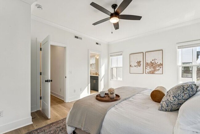 Building Photo - High-End 2BR Townhome | Rooftop Terrace + 2-Car Garage | 24-Unit Community