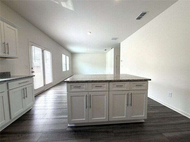 Building Photo - 199 Champions Blvd