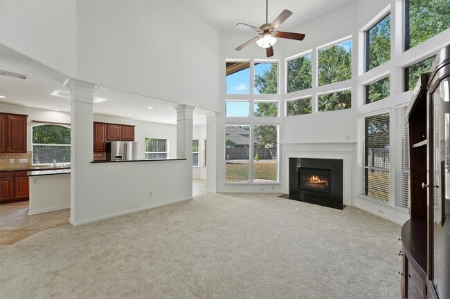 Building Photo - 26422 Creston Woods Dr