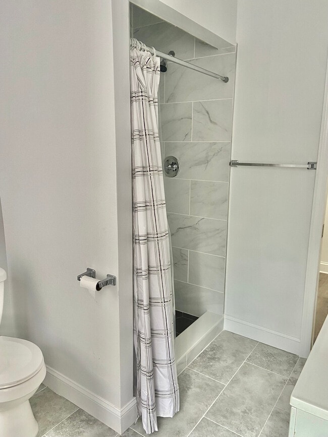 Building Photo - 414 Grand St