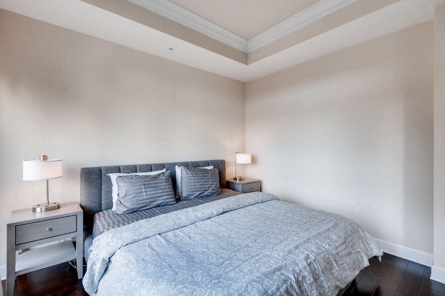 Building Photo - 1827 Grant St