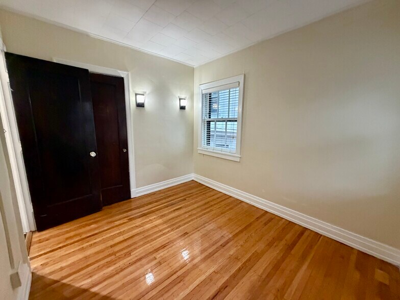 Building Photo - 125 Elmwood Ave