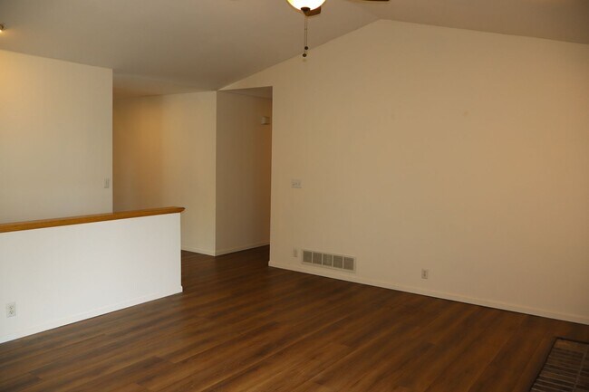 Building Photo - Beautiful 4 Bedroom Fort Collins Home