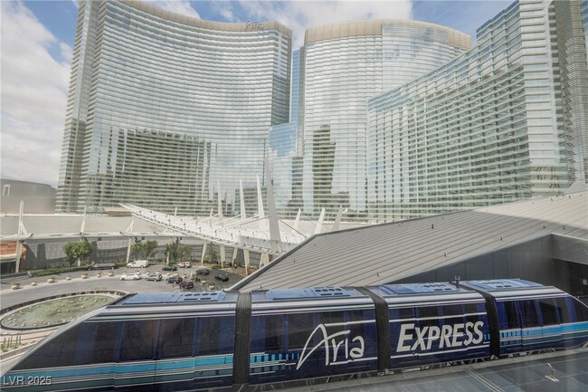 Building Photo - 3726 S Las Vegas Blvd