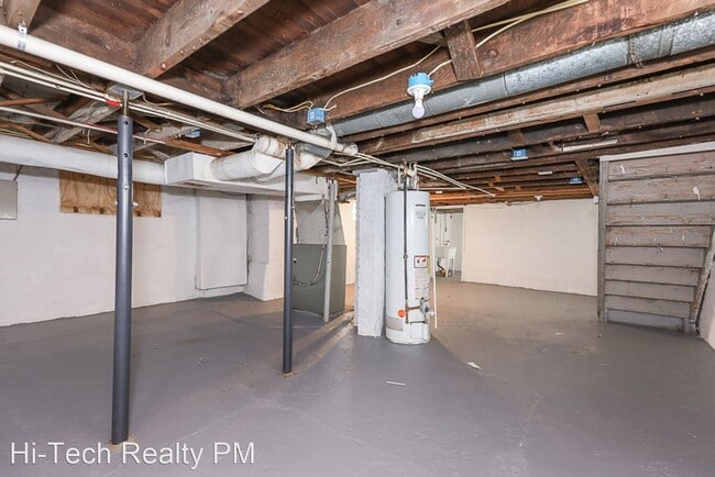 Building Photo - 3 br, 1 bath House - 1229 E167th