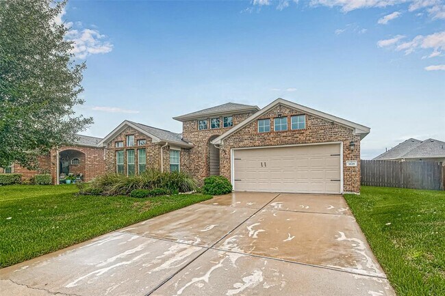 Building Photo - 3618 Hera Dr