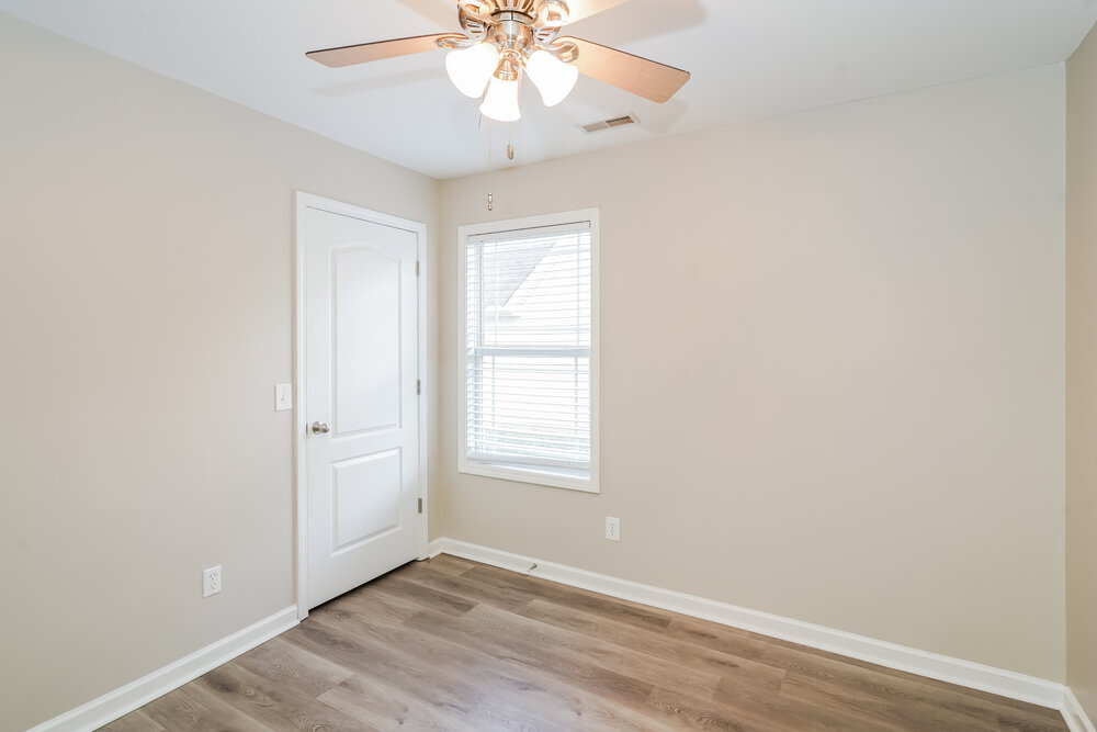 Building Photo - 723 Wildwood Dr