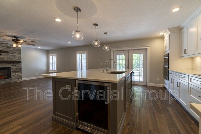 Building Photo - 1432 Bella Coola Dr