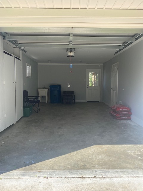 Building Photo - 3/1.5 DeLand, Walk to the Sunrail! $2,000/...