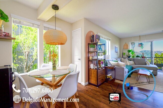 Building Photo - Sausalito living in this 2bd/2ba hillside ...