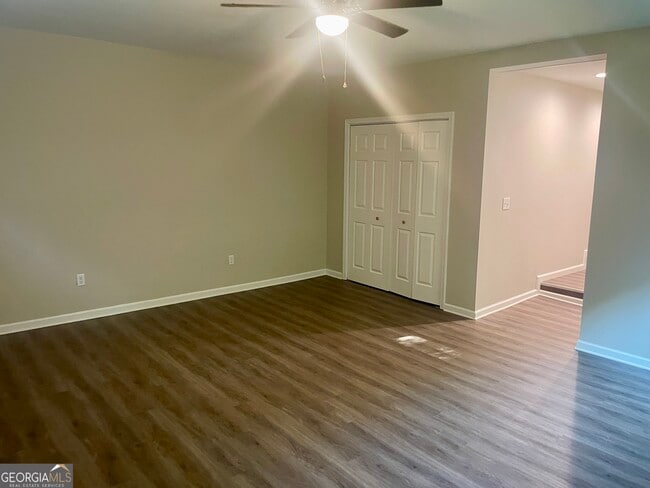 Building Photo - 560 Cleveland Byp