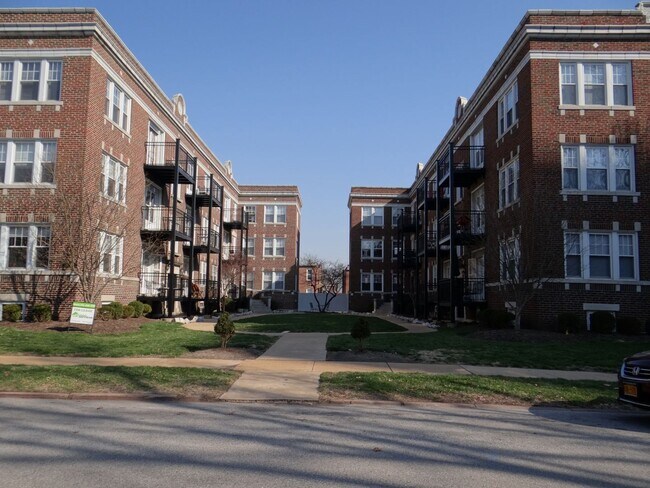 Building Photo - Southwood