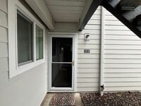 Building Photo - Updated 1st floor 1 X 1 Beaverton Condo! Close to Downtown Beaverton! Spacious & Open, Close to N...