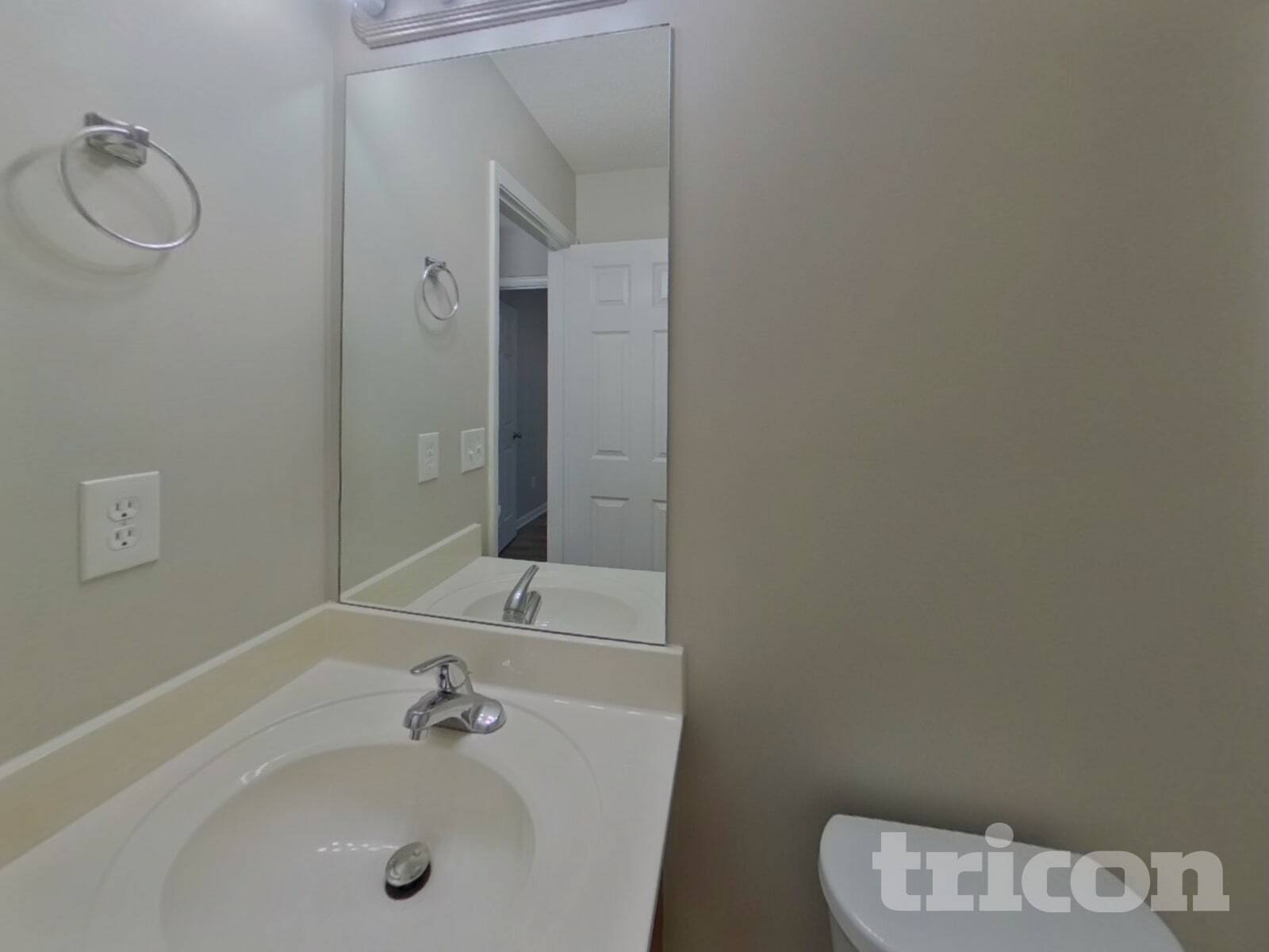 Building Photo - 6 Alderwood Ct