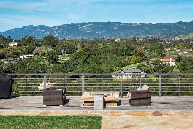 Building Photo - Spectacular View Home for Lease in Bel Air Knolls