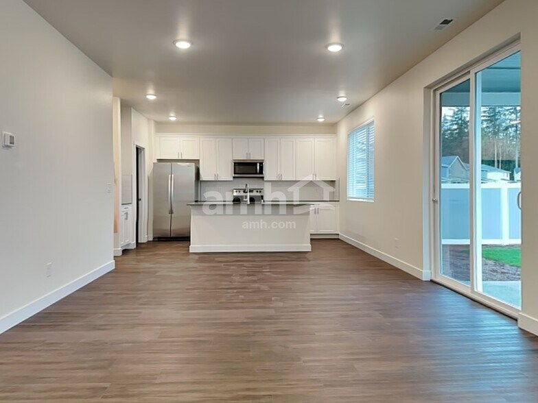 Building Photo - 7727 Verona Loop