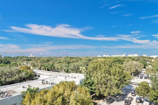 Building Photo - 301 Altara Ave