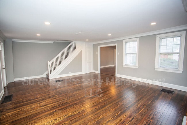 Building Photo - 220 S Church St