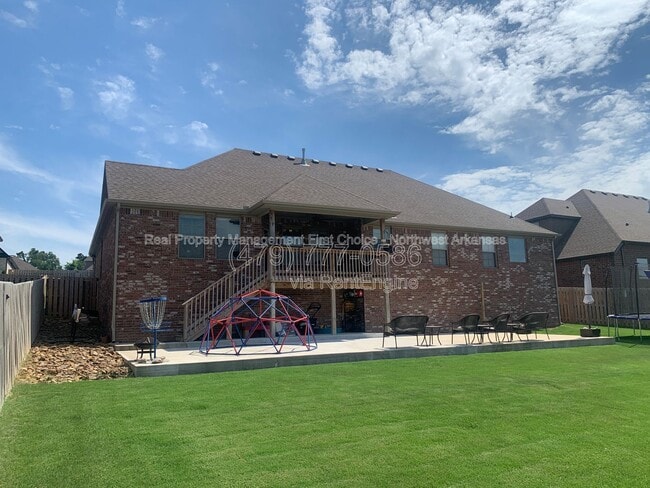 Building Photo - 1630 Abbey Ln