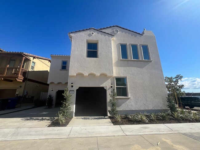 Primary Photo - Camarillo - Brand New 4 bedroom, 3.5 home in