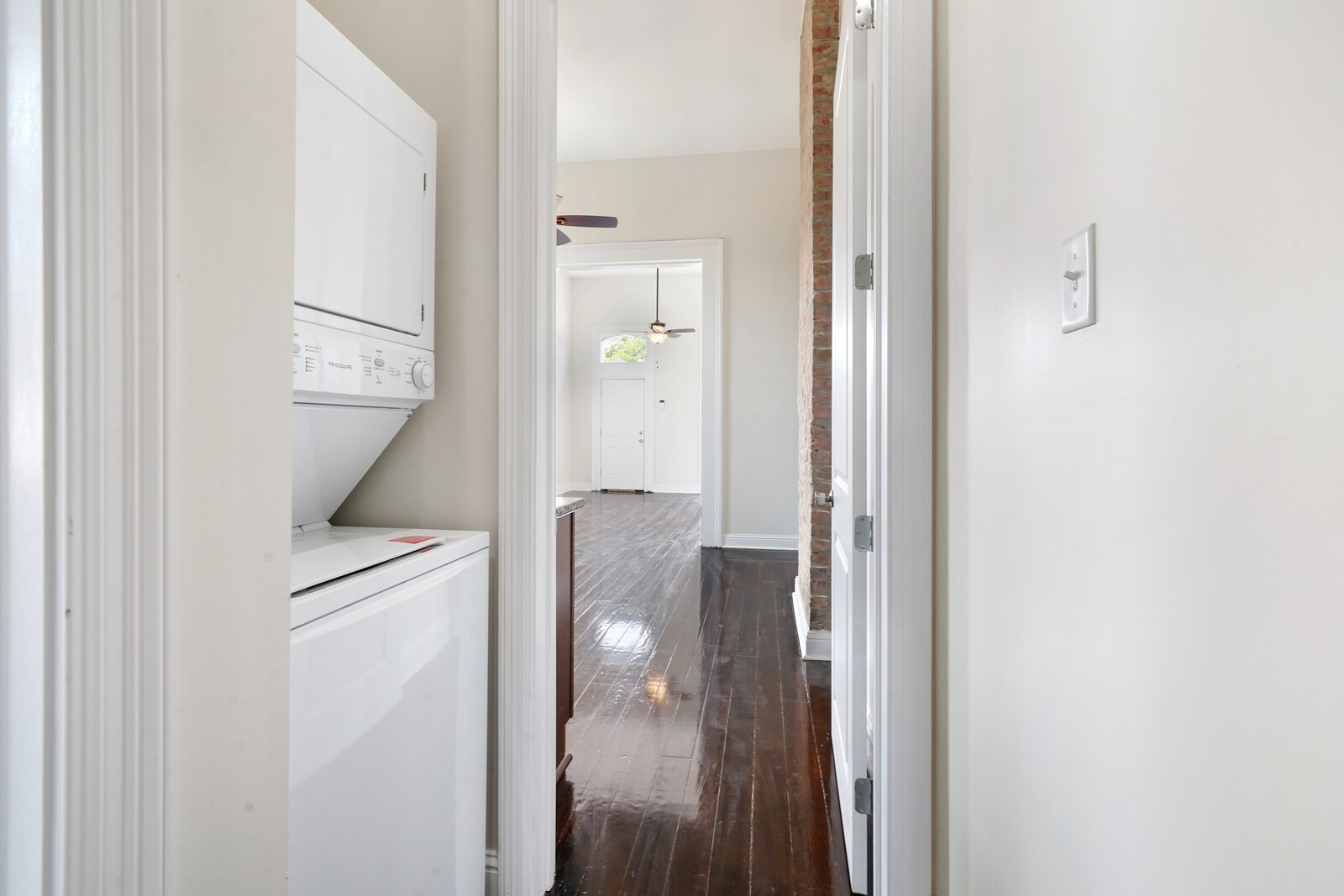 Building Photo - 1618 Marigny St