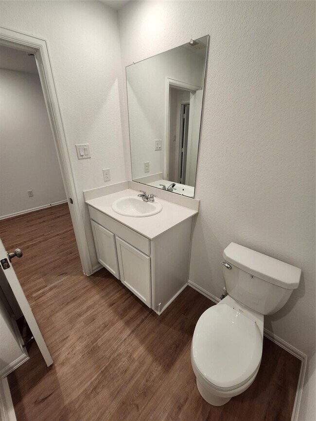 Building Photo - 1511 Twilight Grn Dr