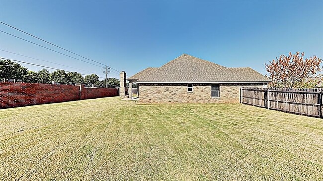 Building Photo - 4800 NW 151st Cir