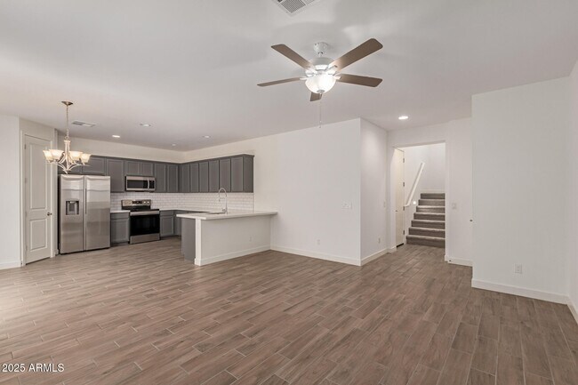 Building Photo - 5524 S Dillon Cir