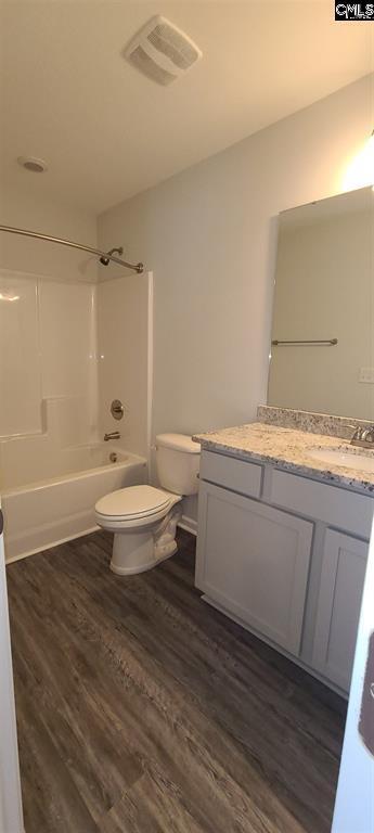 Building Photo - 428 Mahasset Court