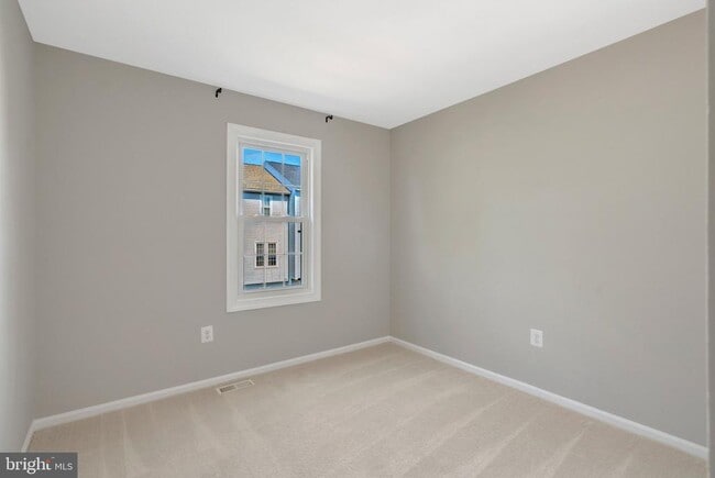 Building Photo - 8478 Battle Ct