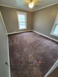 Building Photo - 1 Bedroom | 1 Bathroom Upper Unit in Cedar...