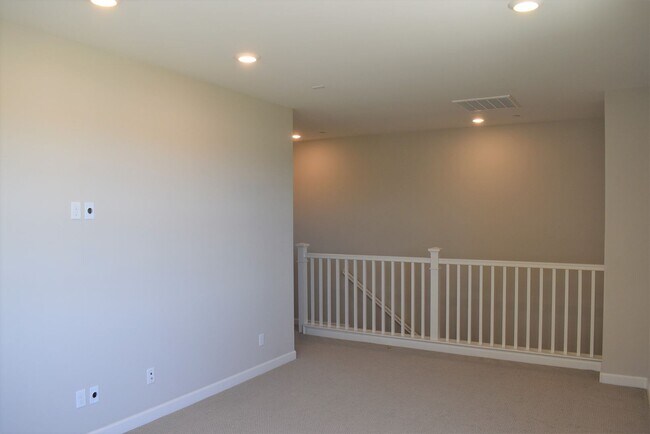 Building Photo - 16755 Coyote Bush Dr