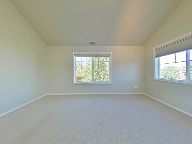 Building Photo - 4 Bedroom House ~ Albany ~ Pet Friendly
