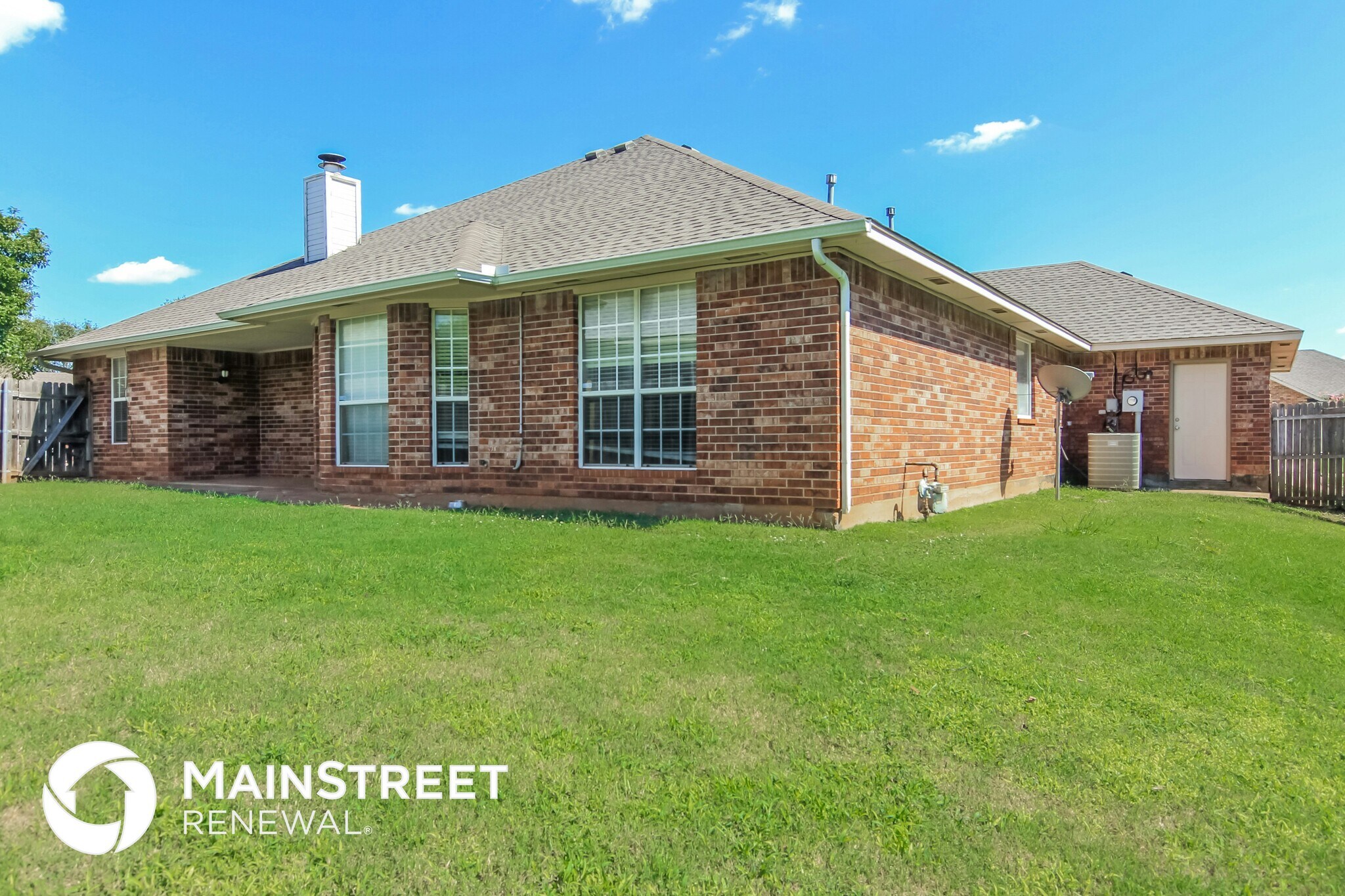 Building Photo - 1401 SW 129th St