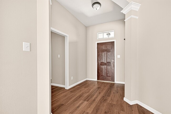 Building Photo - 22523 Cascade Springs Dr