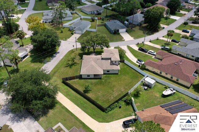 Building Photo - 71 Wellwood Ln