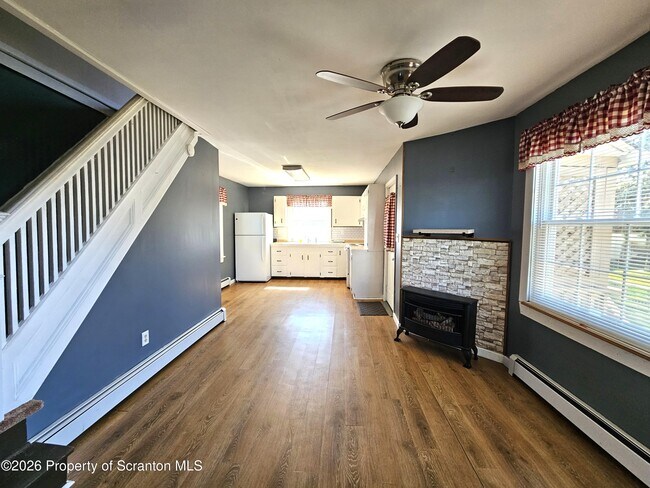 Building Photo - 806 Washington St