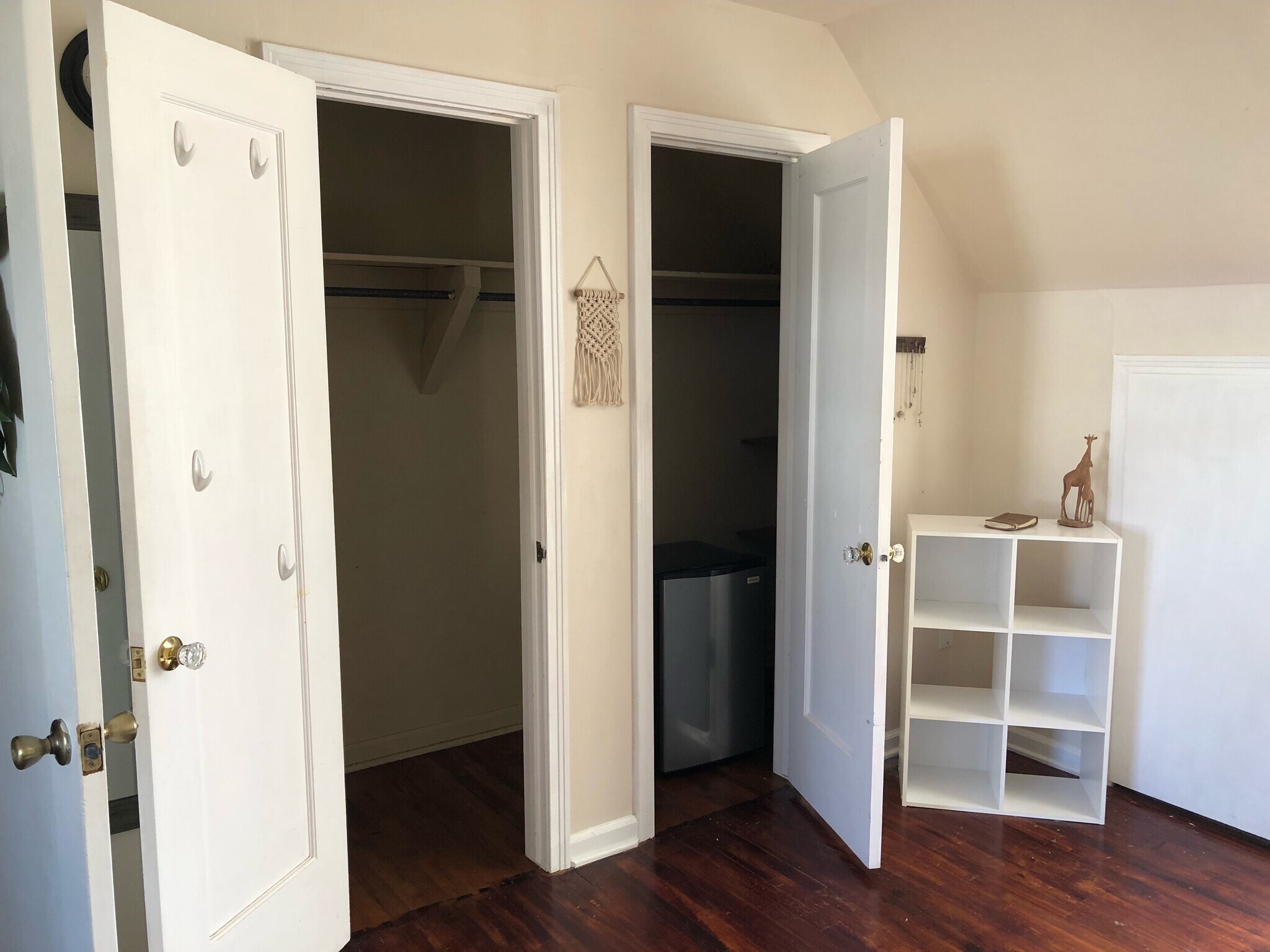 upper west bed - 1816 W Arrowhead Plz