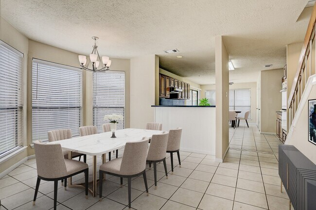 Building Photo - 1538 Ainsdale Dr