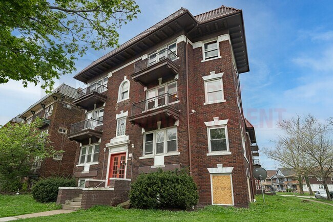 Building Photo - Cozy Living near University Circle