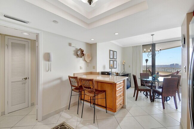 Building Photo - 5080 N Ocean Dr