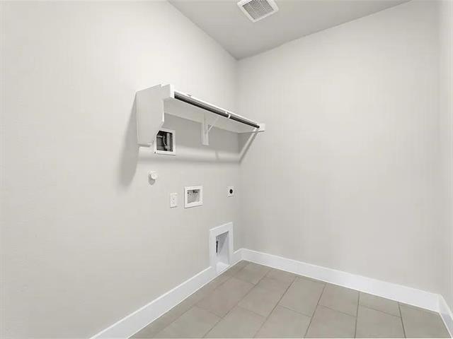 Building Photo - 7020 Ladybug Ln