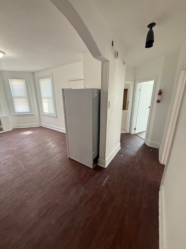 Building Photo - 6515 Rising Sun Ave