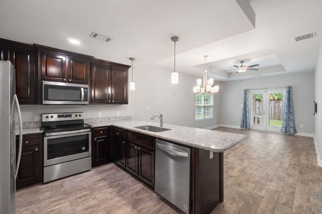 Building Photo - 8459 Crissy Ln