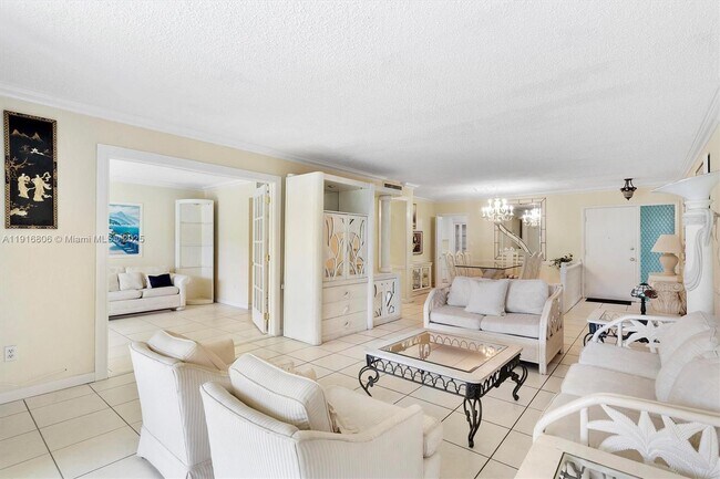 Building Photo - 1700 NE 191st St