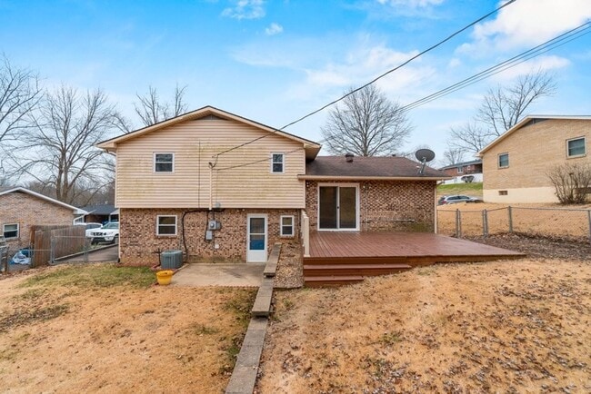 Building Photo - 3 Bedroom House in Cape