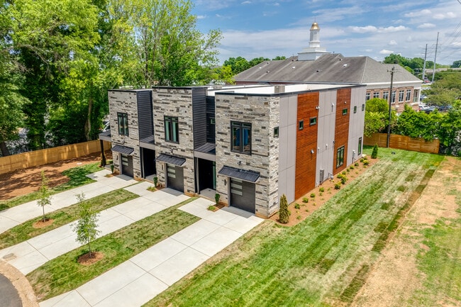 Building Photo - 4701 Walden Ct